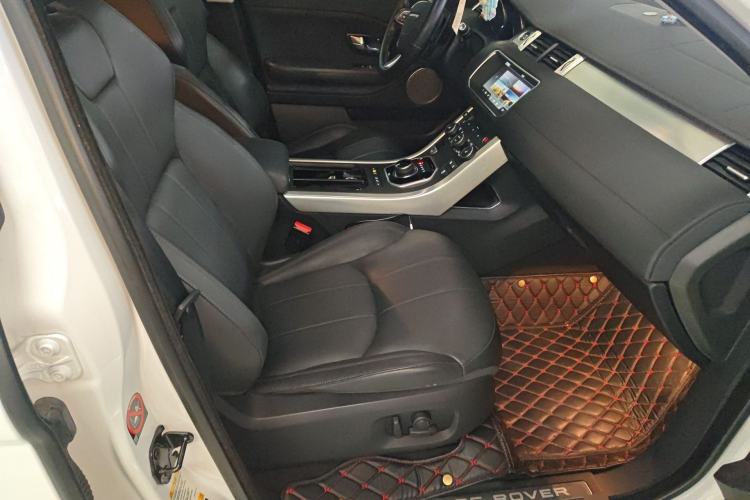 Used Land Rover Range Evoque 2018 240 PS SE Smart Brilliance Edition Right Front Seat