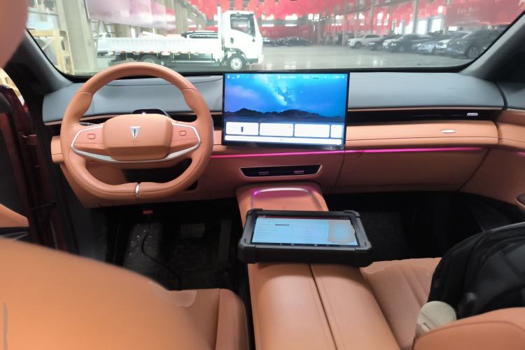 Used Deepal S07 2024 215Max Qiankun Intelligent Driving ADS SE Range-Extended Version Center Console