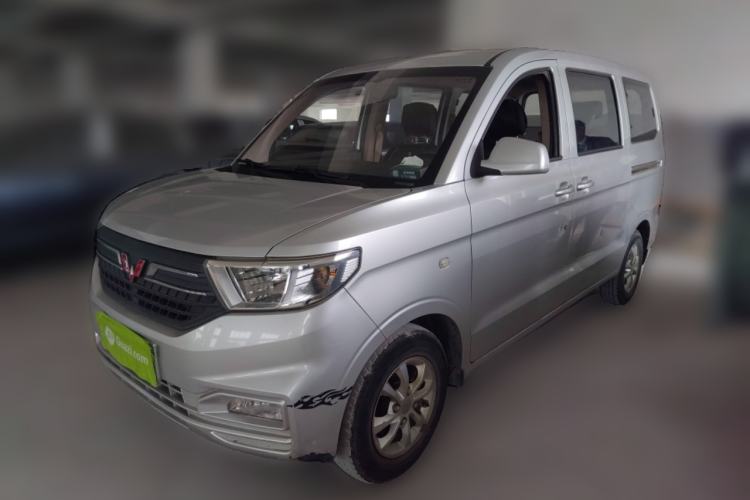 Used Wuling Hongguang V 2019 1.5L Enjoyment Version China VI LAR