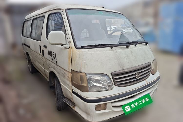 Used Golden Dragon Hiace 1999 2.0L Short-Wheelbase Gasoline Premium Version V19 Front Right 45 Deg