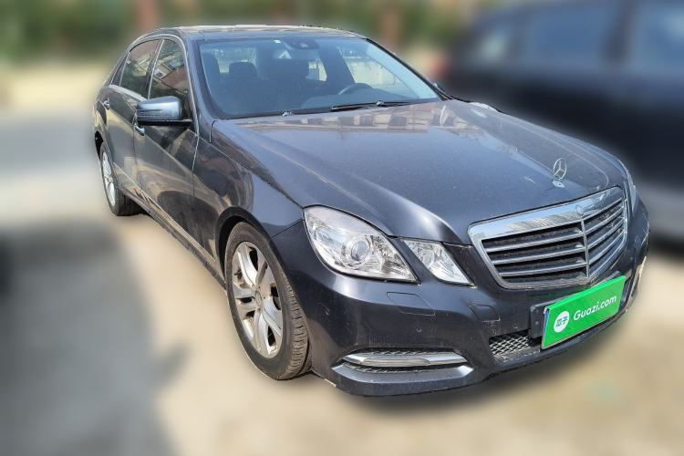 Used Mercedes-Benz E-Class 2010 E 300 L Fashion Model Front Right 45 Deg