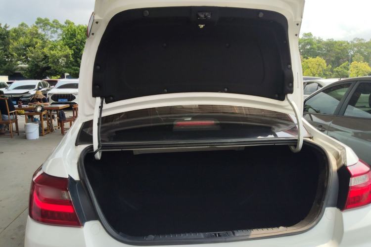 Used Geely Auto Vision 2018 1.5L Automatic Happiness Edition Trunk