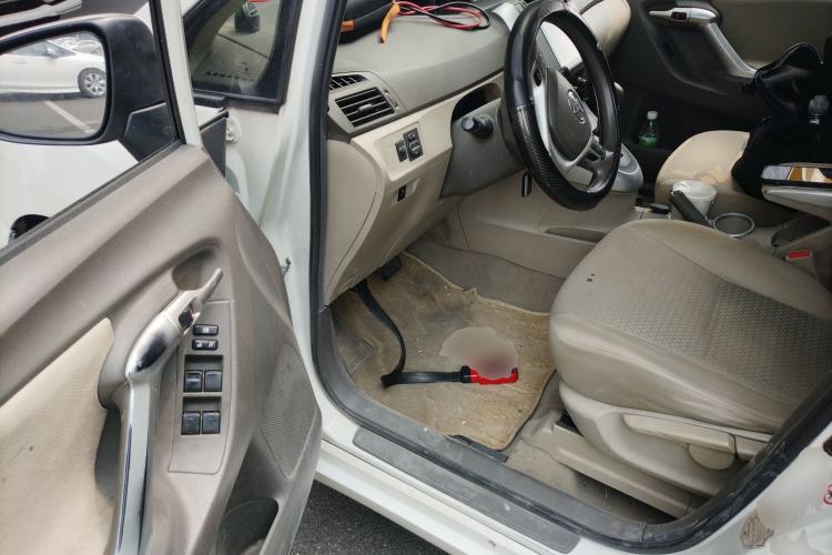 Used Toyota Verso 2014 Starlight 180E CVT Elite Edition