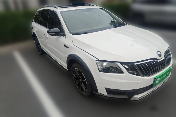Used Skoda Octavia 2018 Station Wagon TSI230 DSG Luxury Edition
