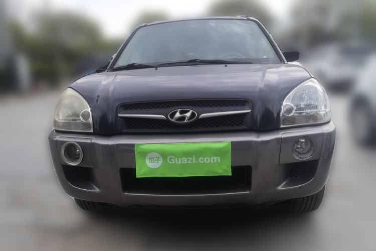 Used Hyundai Tucson 2009 2.0L Manual Two-Wheel Drive Fashion Edition Front