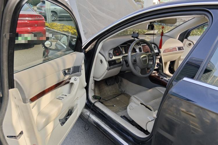 Used Audi A6L 2011 2.4L Technology Edition
