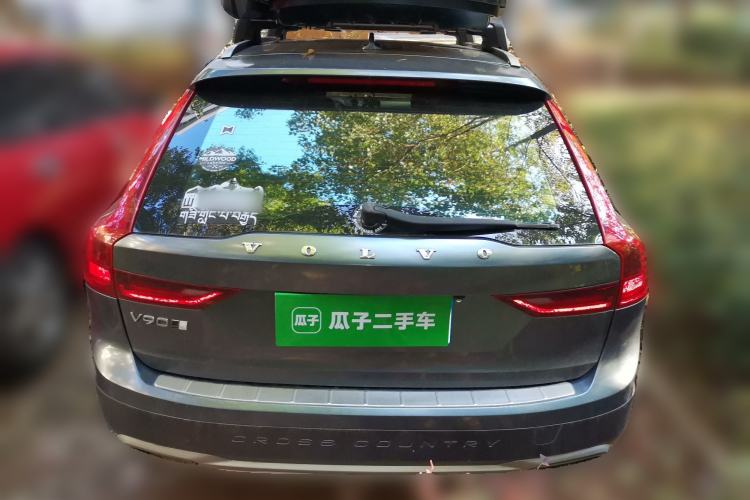 Used Volvo V90 2017 Cross Country T5 AWD Smart Range Edition