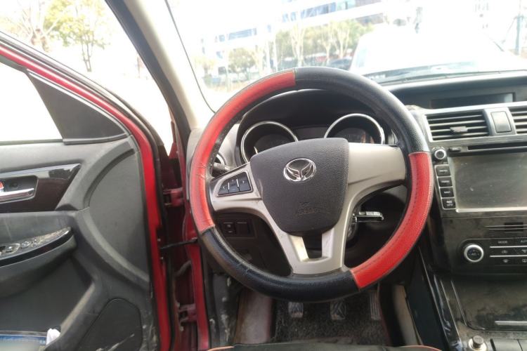 Used HYOSOW S3 2014 1.5L Luxury Version China IV Emission Standard