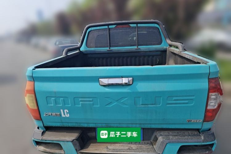 Used SAIC MAXUS T60 2017 2.0T Gasoline Automatic 4x4 High-Profile Luxury Standard Cab
