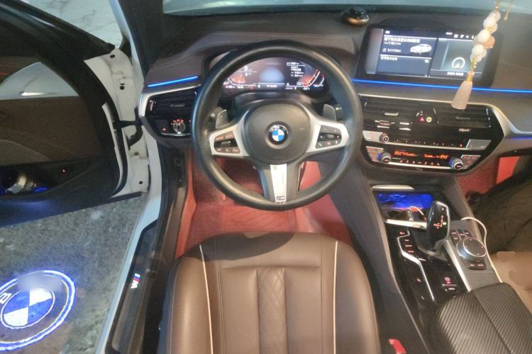 Used BMW 5 Series 2021 Facelifted 530Li Leading Edition M Sport Package
