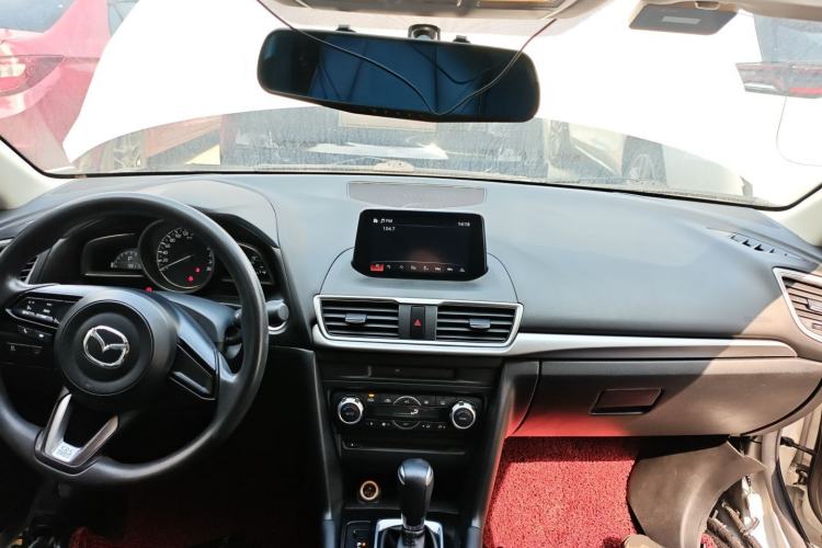 Used Mazda Mazda 3 Axela 2017 Sedan 1.5L Automatic Luxury Model China VI Standard