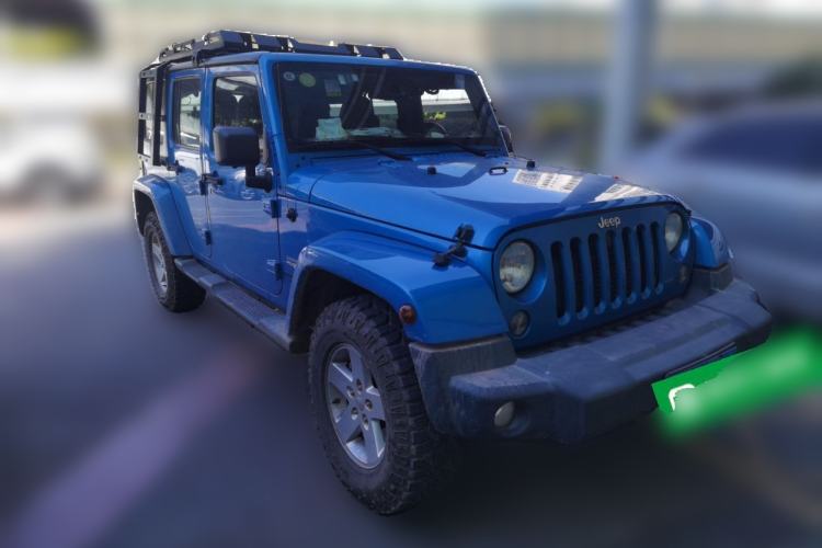 Used Jeep Wrangler 2015 2.8TD Sahara Four-Door Comfort Edition Front Right 45 Deg
