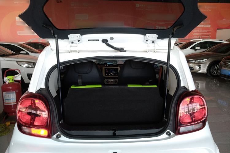 Used Roewe Clever 2021 302 km New Four-Seater Super-Efficient Version