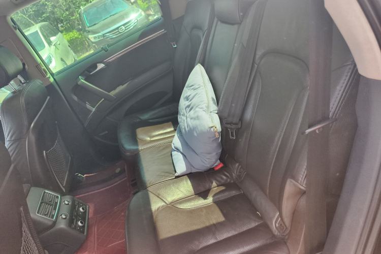 Used Audi Q7 2014 40 TFSI off-road version Left Rear Seat