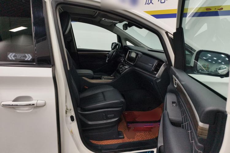 Used GAC Trumpchi M8 2019 320T Ultimate Edition Right Front Seat