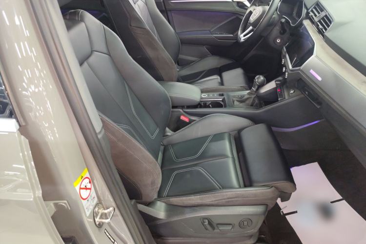 Used Audi Q3 2024 35 TFSI Ambition Dynamic Edition
