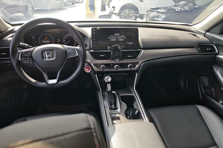 Used Honda Accord 2022 260TURBO Luxury Edition Center Console
