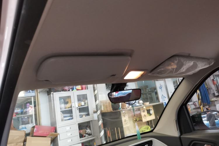 Used Wuling Hongguang MINIEV 2022 Macaron Premium Model – Lithium Iron Phosphate Headliner