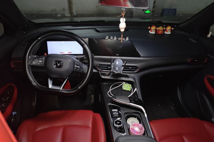 Used Changan UNI-T 2020 1.5T Prestige Version
