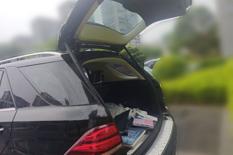 Used Mercedes-Benz GLE 2016 GLE 400 4MATIC Trunk