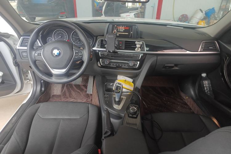 Used BMW 3 Series 2017 320Li Fashion Model
