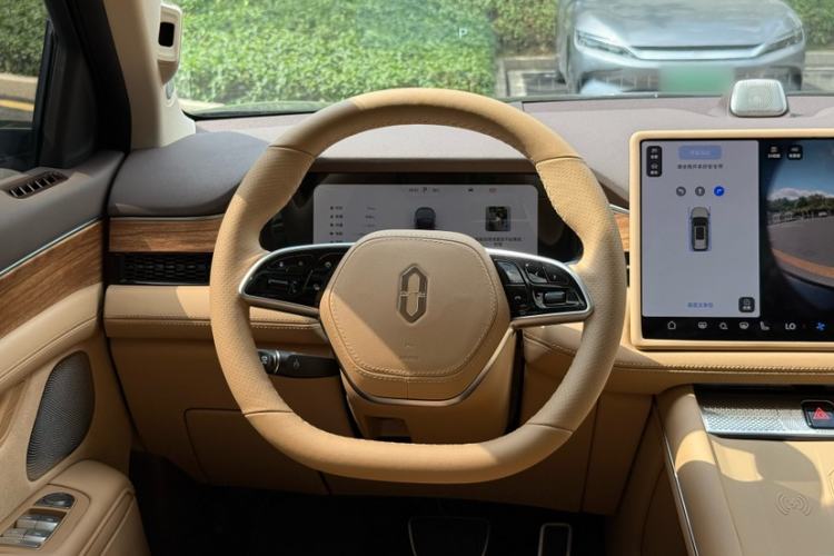 Used Hima AITO M7 2024 1.5T Intelligent Driving Rear-Drive Max Edition 6 Seats Interior 3