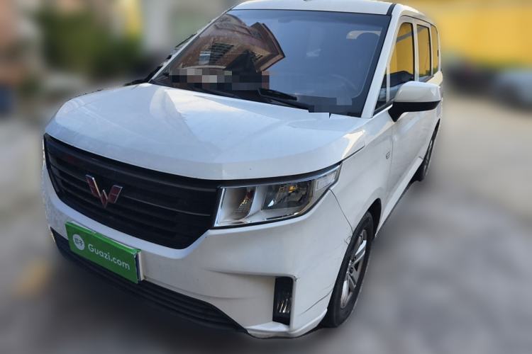 Used Wuling Hongguang PLUS 2019 1.5T Manual Comfort Version 7 Seats
