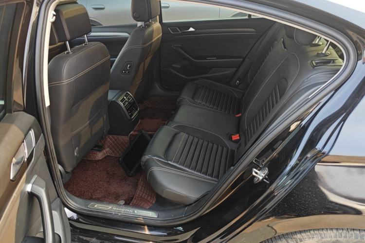 Used Volkswagen Magotan 2020 330TSI DSG Leading Model
