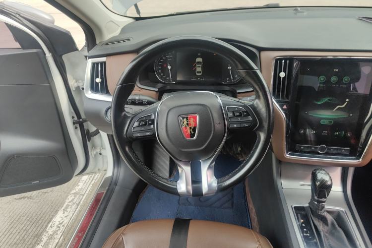 Used Roewe i6 2017 20T Automatic Internet ZhiZun Edition