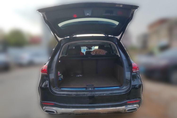 Used Mercedes-Benz GLE 2023 GLE 450 4MATIC Luxury Model Trunk