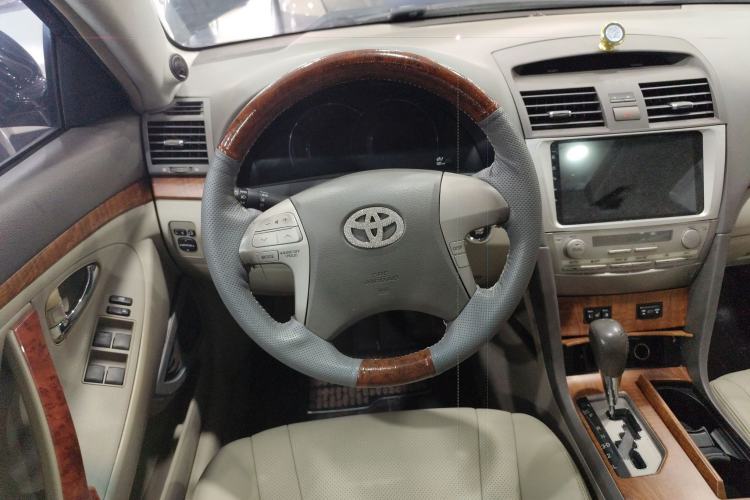 Used Toyota Camry 2010 200G Classic Edition

