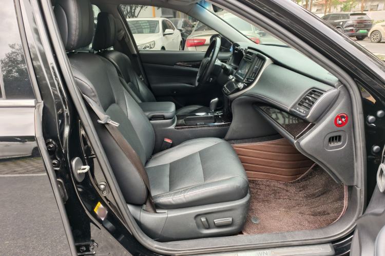 Used Toyota Crown 2015 2.0T Fashion Edition