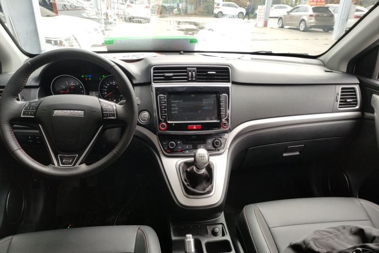 Used Haval M6 2019 1.5T Manual Two-Wheel Drive Elite Version China V Standard
