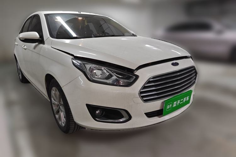 Used Ford Escort 2015 1.5L Automatic Fashion Model
