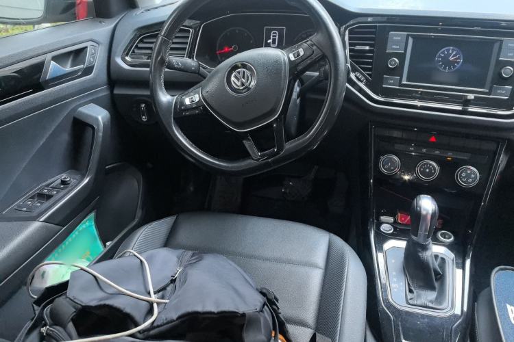 Used Volkswagen T-ROC 2018 280TSI DSG Two-Wheel-Drive Comfort Version China V Standard Steering Wheel