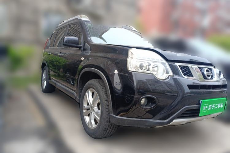 Used Nissan X-Trail 2012 2.5L CVT Luxury Edition 4WD Front Right 45 Deg
