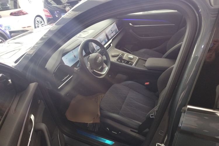 Used Geely Auto Monjaro L 2024 2.0TD High-Power Automatic Two-Wheel Drive Skyline Edition
