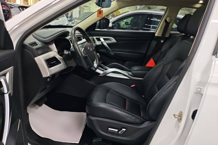 Used Geely Auto Emgrand X7 Sport 2018 1.8TD Automatic Two-Wheel Drive Smart Connect 4G Internet Edition