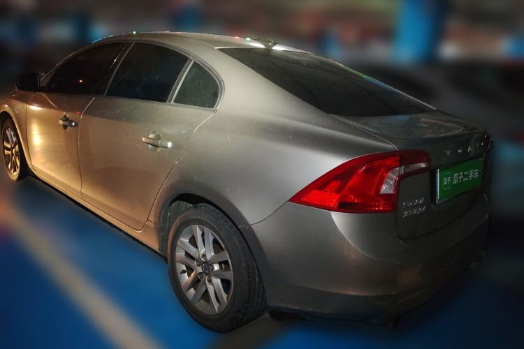 Used Volvo S60 2016 S60L T3 Smart Drive Edition
