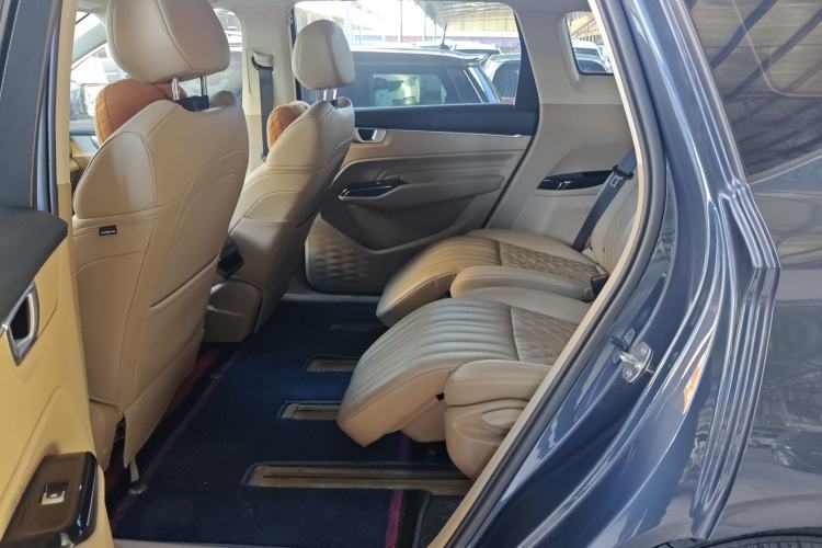 Used Wuling Victory 2023 2.0L DHT Deluxe Edition
