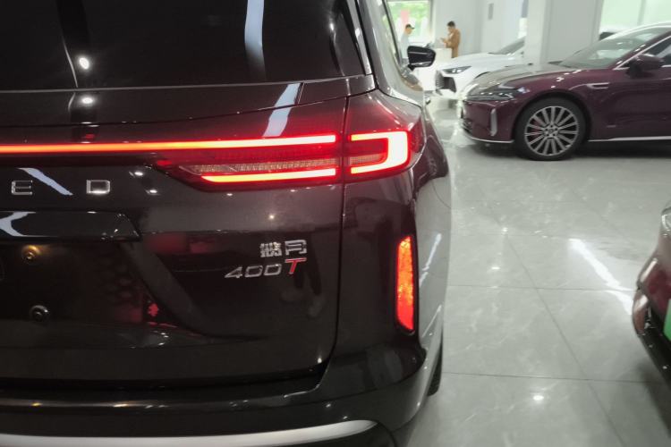 Used EXEED Lanyue 2025 400T Two-Wheel Drive Starlight Edition 7 Seats Right Rear Taillight