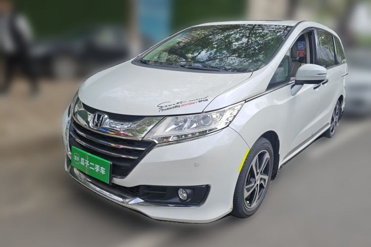 Used Honda Odyssey 2015 Revised 2.4L Luxury Edition