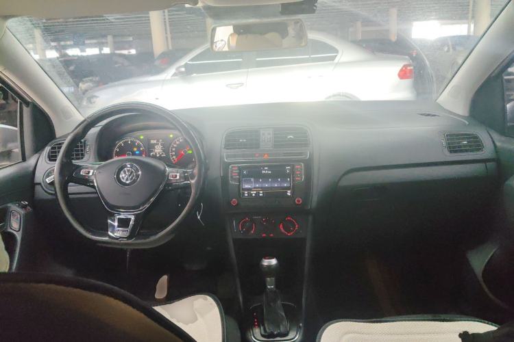 Used Volkswagen Polo 2016 1.4L Automatic Trendy Model Center Console