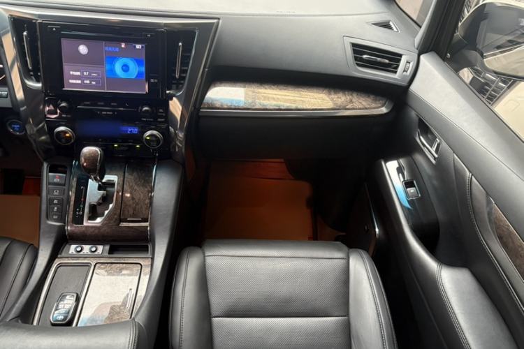 Used Toyota Vellfire 2019 Dual-Engine 2.5L HV Prestige Edition
