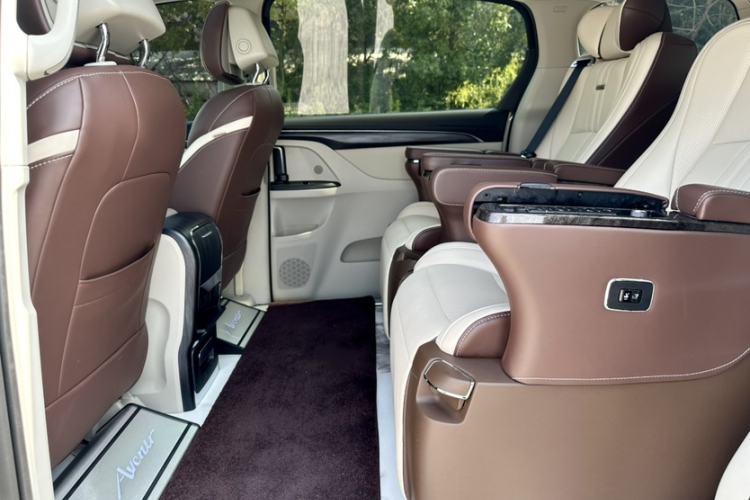 Used Buick GL8 2022 ES Landtrek 653T Comfort Edition