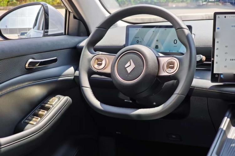 Used Baojun Yunhai 2024 140km Plug-in Hybrid Version
