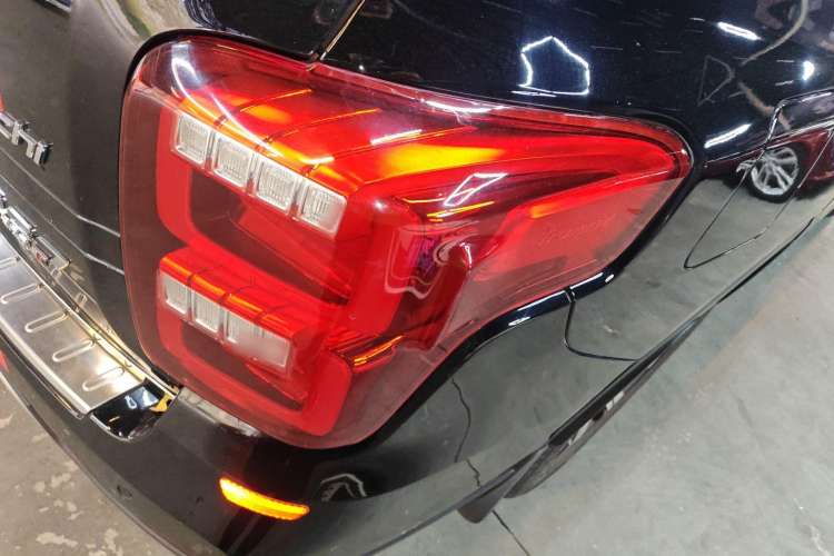 Used GAC Trumpchi GS7 2017 320T Four-Wheel Drive Luxury Smart Connectivity Model
