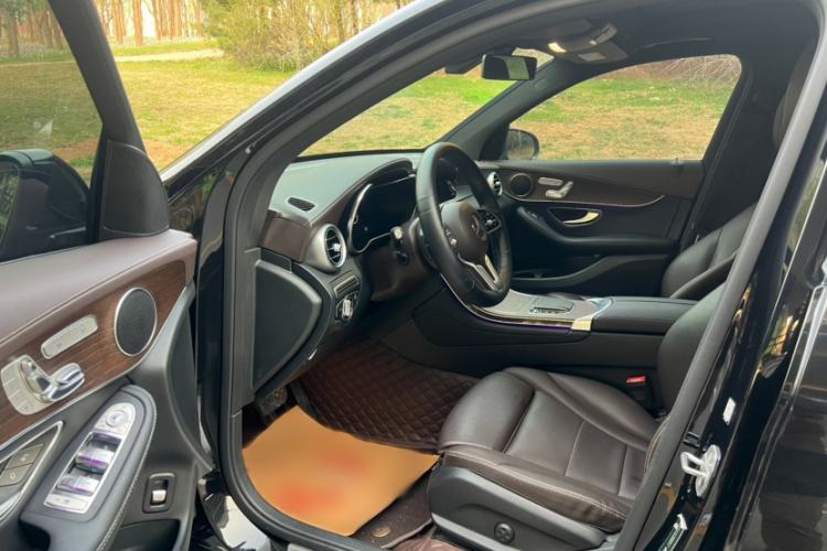 Used Mercedes-Benz GLC 2022 Refreshed GLC 300 L 4MATIC Dynamic Edition Prestige Version Interior 3