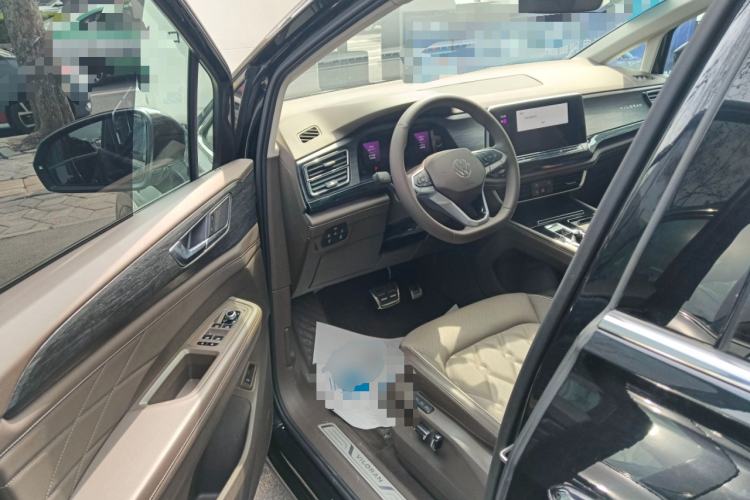 Used Volkswagen Viloran 2024 380TSI Premium Edition Driver Seat