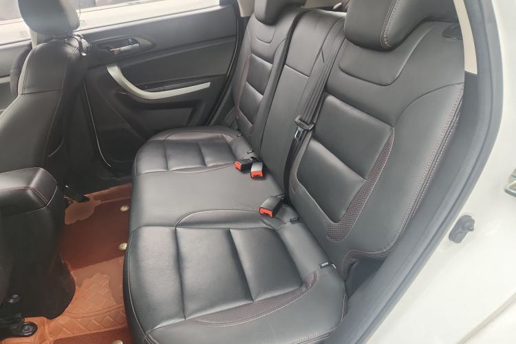 Used CHANGAN CS35 2016 1.6L Automatic Luxury Model China V Standard